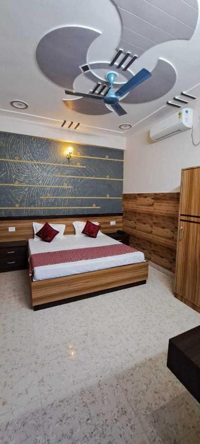 Oyo 81347 Amantran Hotel And Restaurant Kanpur Ngoại thất bức ảnh